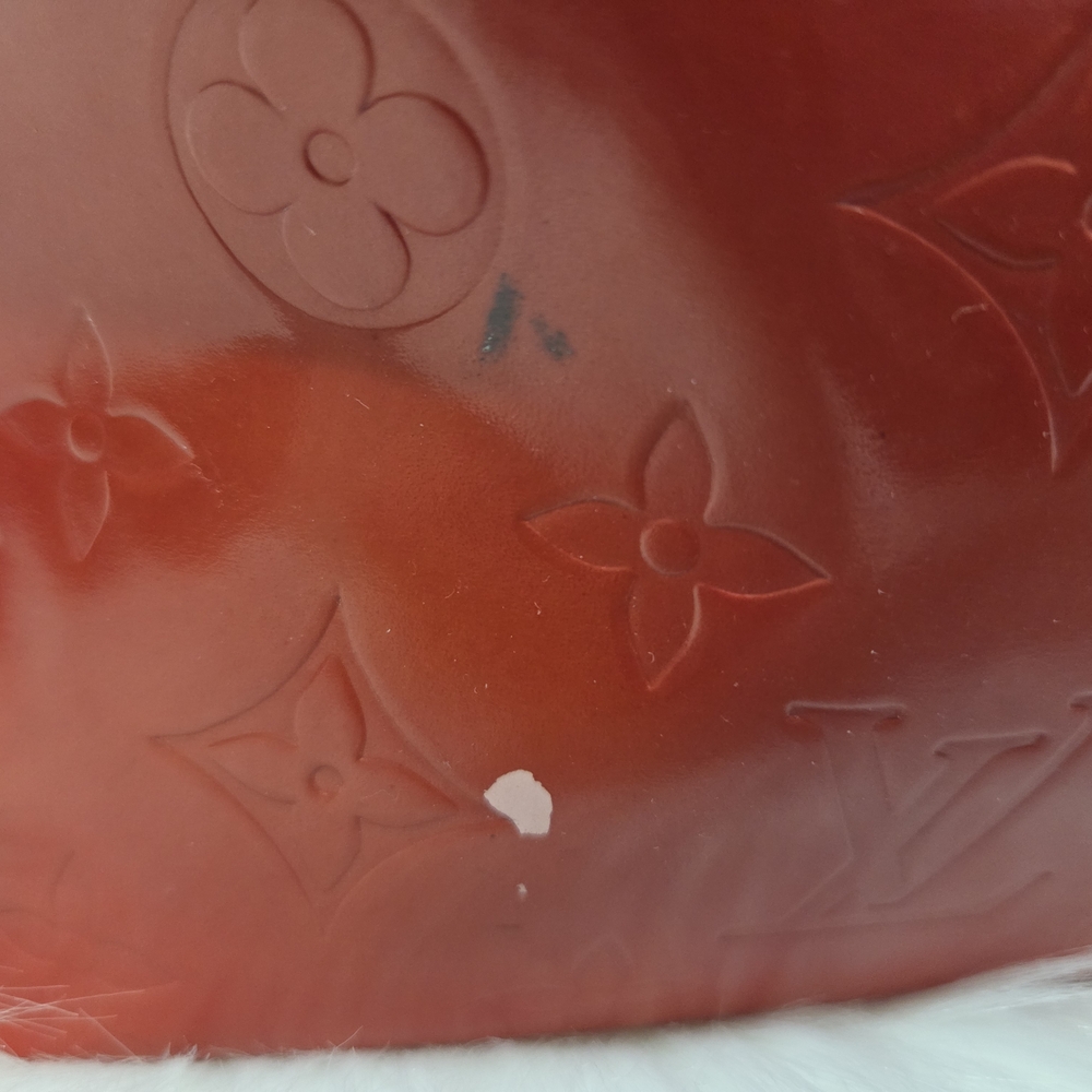 Louis Vuitton Red Monogram Patent Leather Handbag - Picture 5 of 6